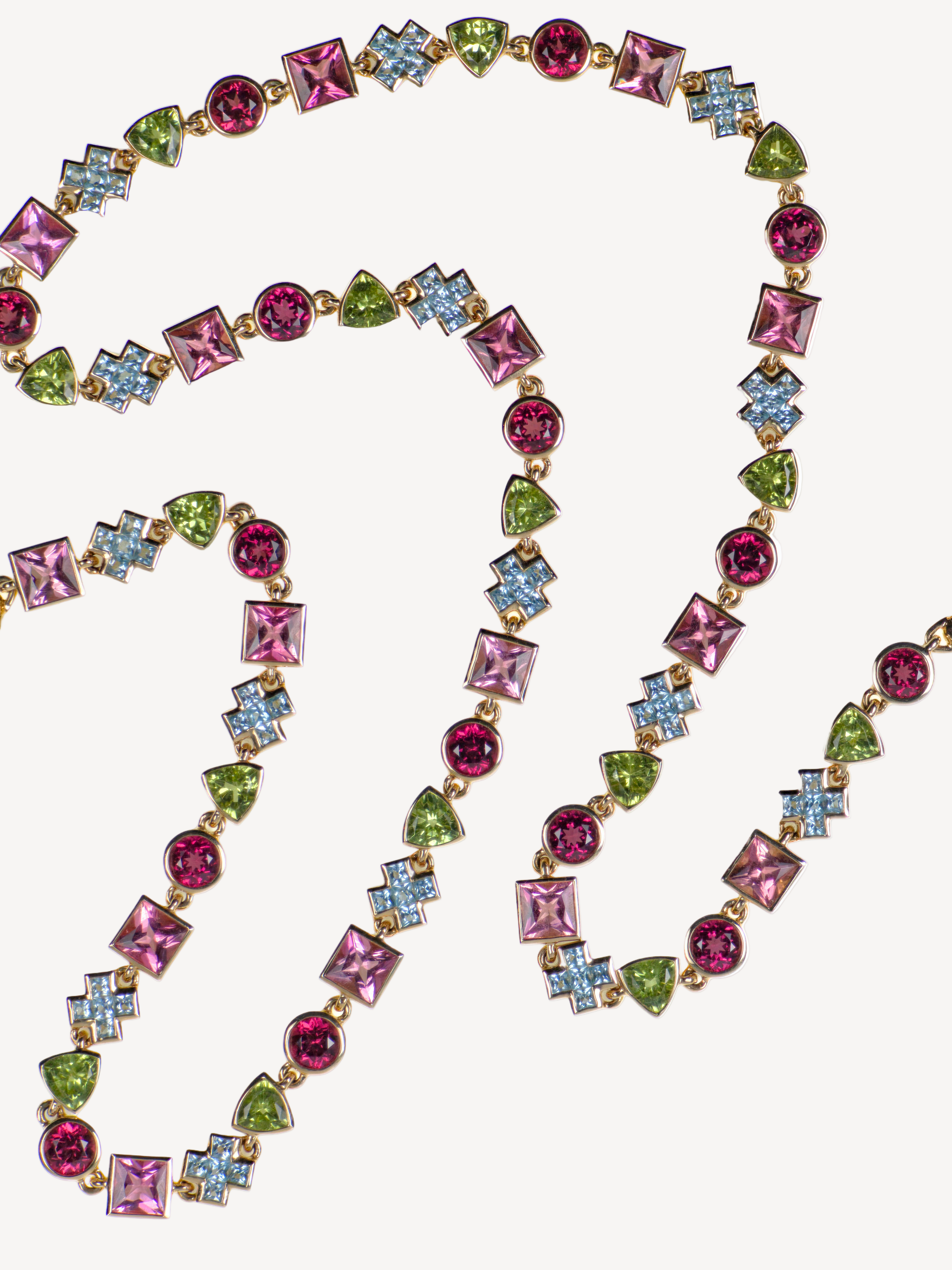 Edelstein-Halskette mit Granat, Turmalin, Peridot und Topas handgefasst in 585er Gold 